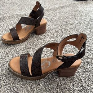 Very G Stephanie Strappy Heeled Sandal